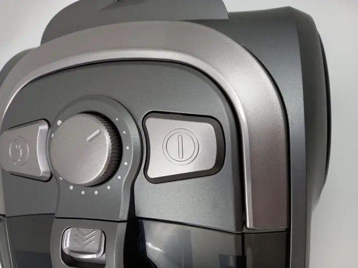 Пилосос Rainberg RB-659S 4 л 4200 Вт з HEPA фільтром (opt-16539) - фото 4 Пилосос Rainberg RB-659S 4 л 4200 Вт з HEPA фільтром (opt-16539) - фото 4