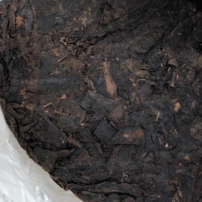 Чай Шу пуэр Huang Xuechun Jianbao Pu'er 2020 года блин 357 г - фото 3 Чай Шу пуэр Huang Xuechun Jianbao Pu'er 2020 года блин 357 г - фото 3