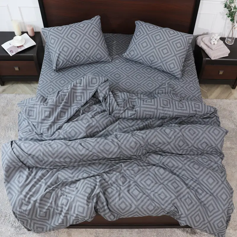 Комплект постільної білизни ТМ Черешенька із бязі Gold полуторний 150х220 cм (40056)