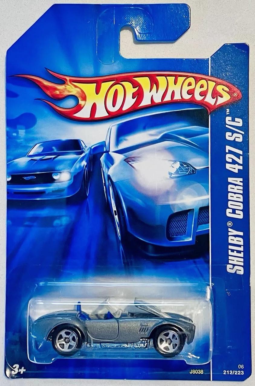 Игрушечная машинка Hot Wheels Shelby Cobra 427 S/C 2006 №212 (J8038)