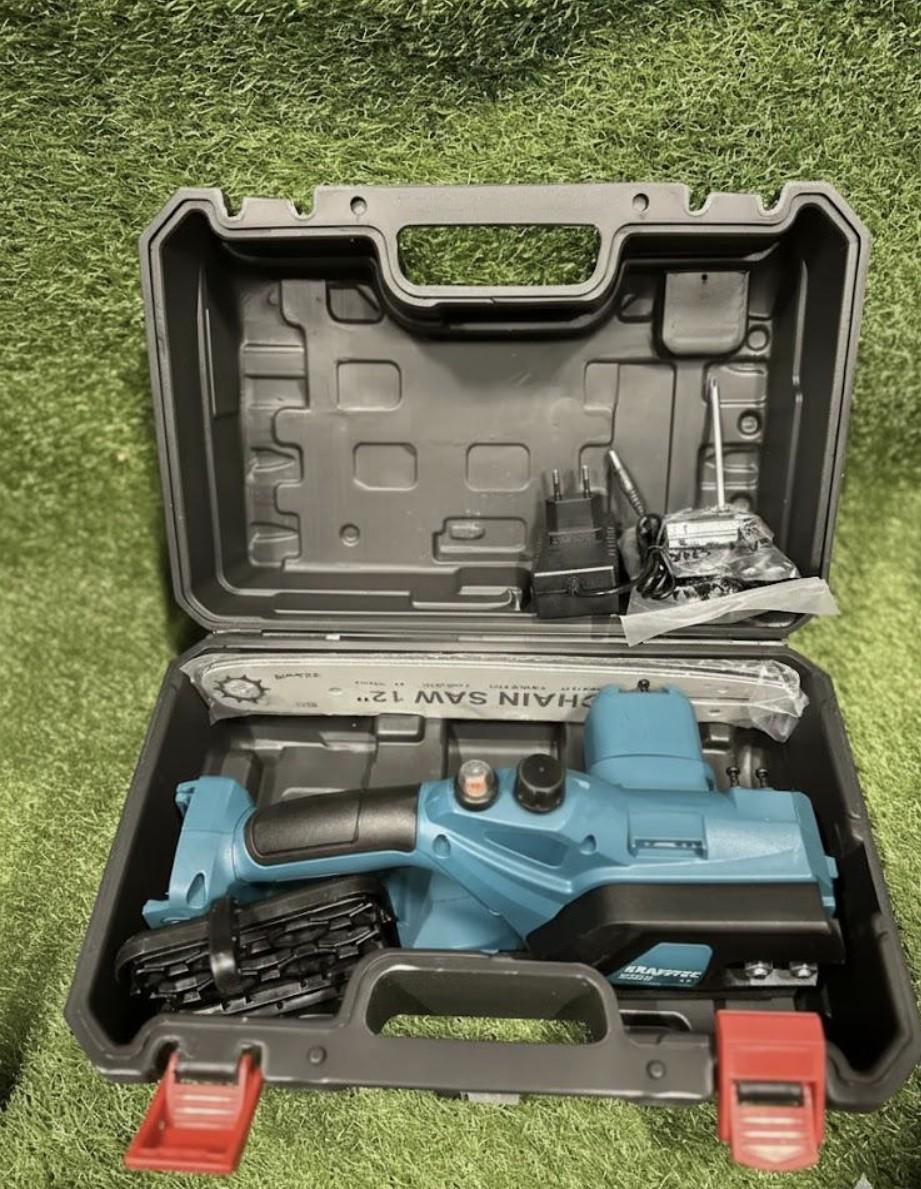 Пила акумуляторна Krafftec 52V 6 Ah 2x 2500 Вт з автозмащенням (30483043) - фото 4 Пила акумуляторна Krafftec 52V 6 Ah 2x 2500 Вт з автозмащенням (30483043) - фото 4