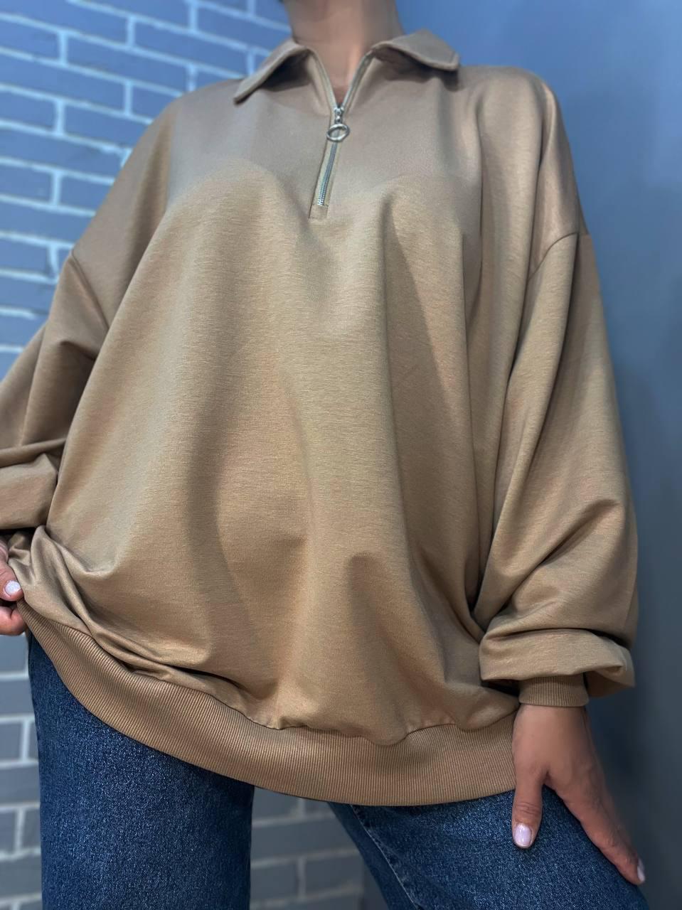 Свитшот женский MY CITY 8779 супер свободный воротник молния OS Капучино (2662) - фото 3