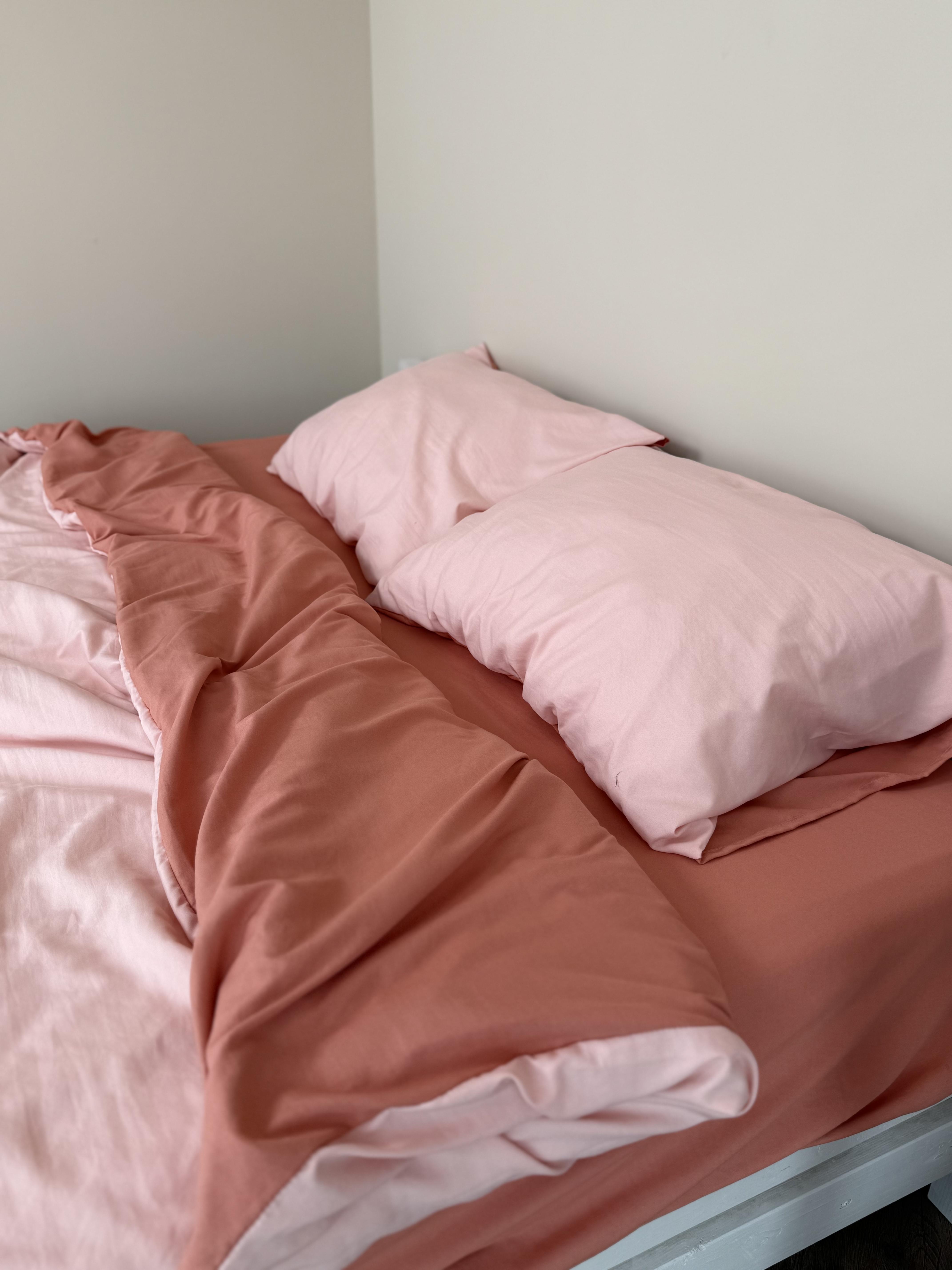 Комплект постельного белья Тень сатин евро/наволочки 50х70/70х70 см Персиковый/Розовый (6874) - фото 2