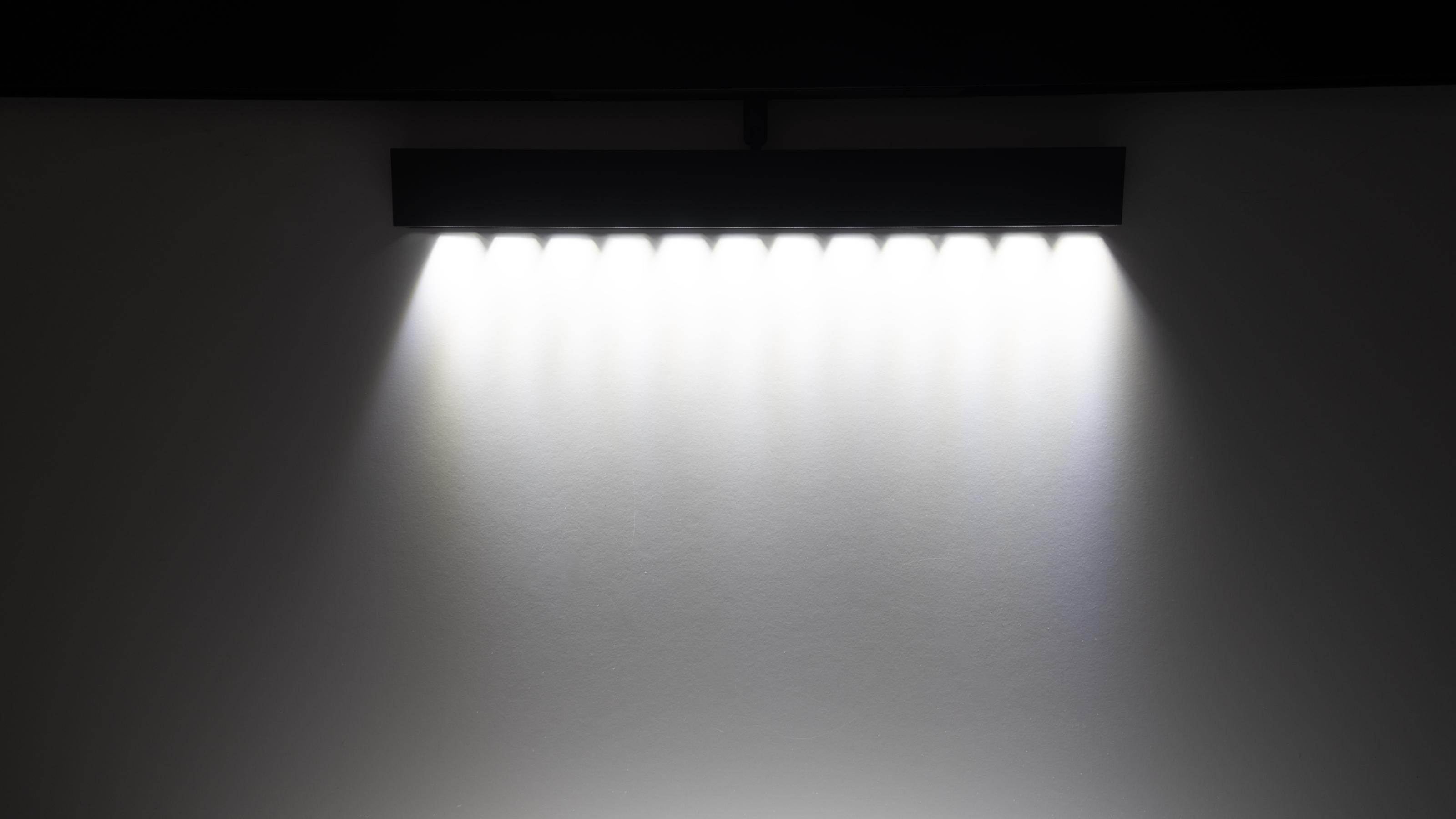 Трековий світильник магнітний Prolum M25 Series-LGM 4000K 220V 18W Чорний (28925696) - фото 4 Трековий світильник магнітний Prolum M25 Series-LGM 4000K 220V 18W Чорний (28925696) - фото 4