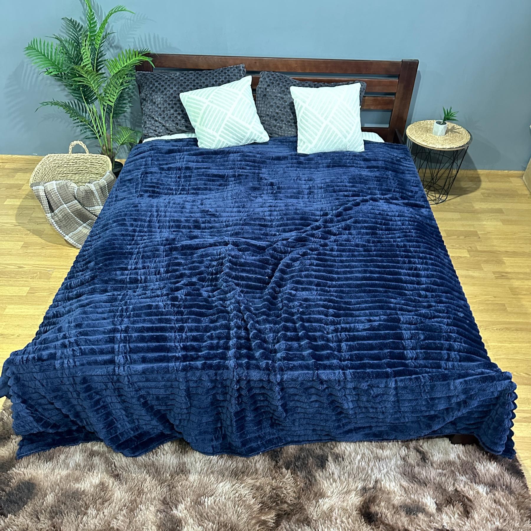 Плед-покрывало Шарпей велсофт полутораспальный 150х200 см Смородина Плед-покрывало Шарпей велсофт полутораспальный 150х200 см Смородина