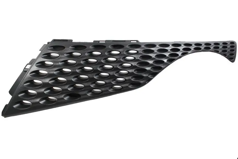 Решетка радиатора AVTM Nissan Juke 2015 левая без эмблемы Черный/Хром (185038991)