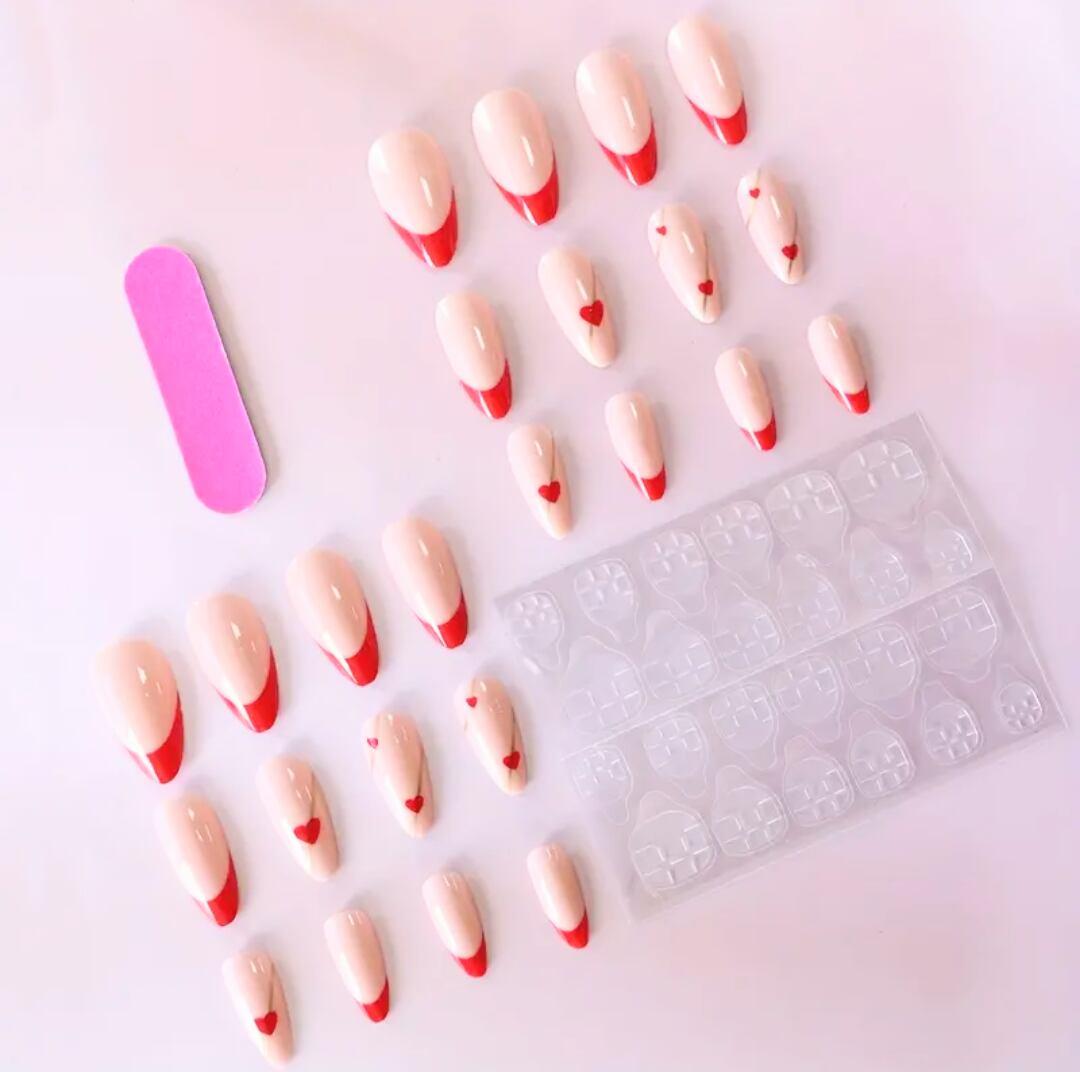 Накладные ногти Френч сердца с клеевыми пластинами 24 шт. Красный с золотистым (2689612600) - фото 7 Накладные ногти Френч сердца с клеевыми пластинами 24 шт. Красный с золотистым (2689612600) - фото 7