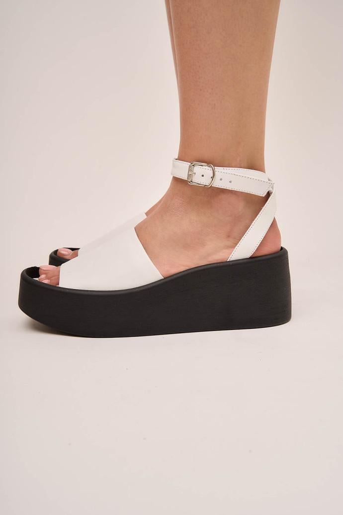 Босоножки женские Fabio Monelli кожаные р. 39 Белый (172555)