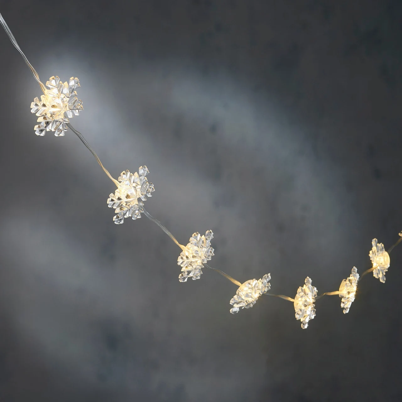 Гірлянда-струна Luca Lighting пластик 1,3 м 10 LED теплий білий