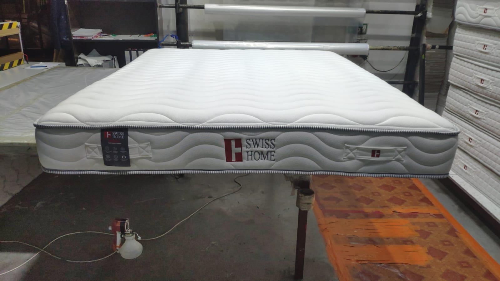 Матрас беспружинный ортопедический SwissHome Basel 22 см 140х200 см (Basel22140) - фото 2 Матрас беспружинный ортопедический SwissHome Basel 22 см 140х200 см (Basel22140) - фото 2