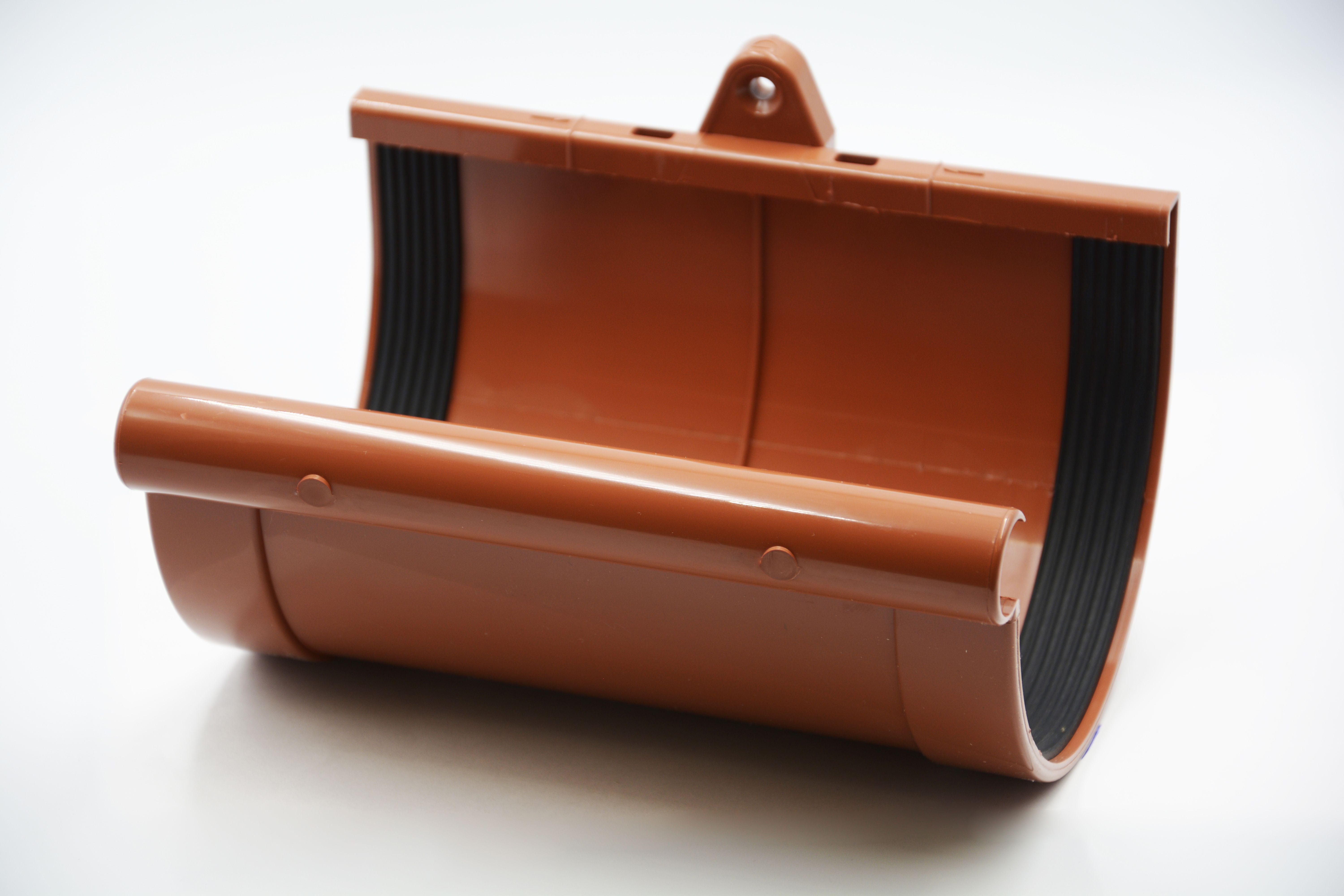 Муфта водосточного желоба RainWay D 90 мм Кирпичный RAL 8004 (10.090.02.006.RW) Муфта водосточного желоба RainWay D 90 мм Кирпичный RAL 8004 (10.090.02.006.RW)