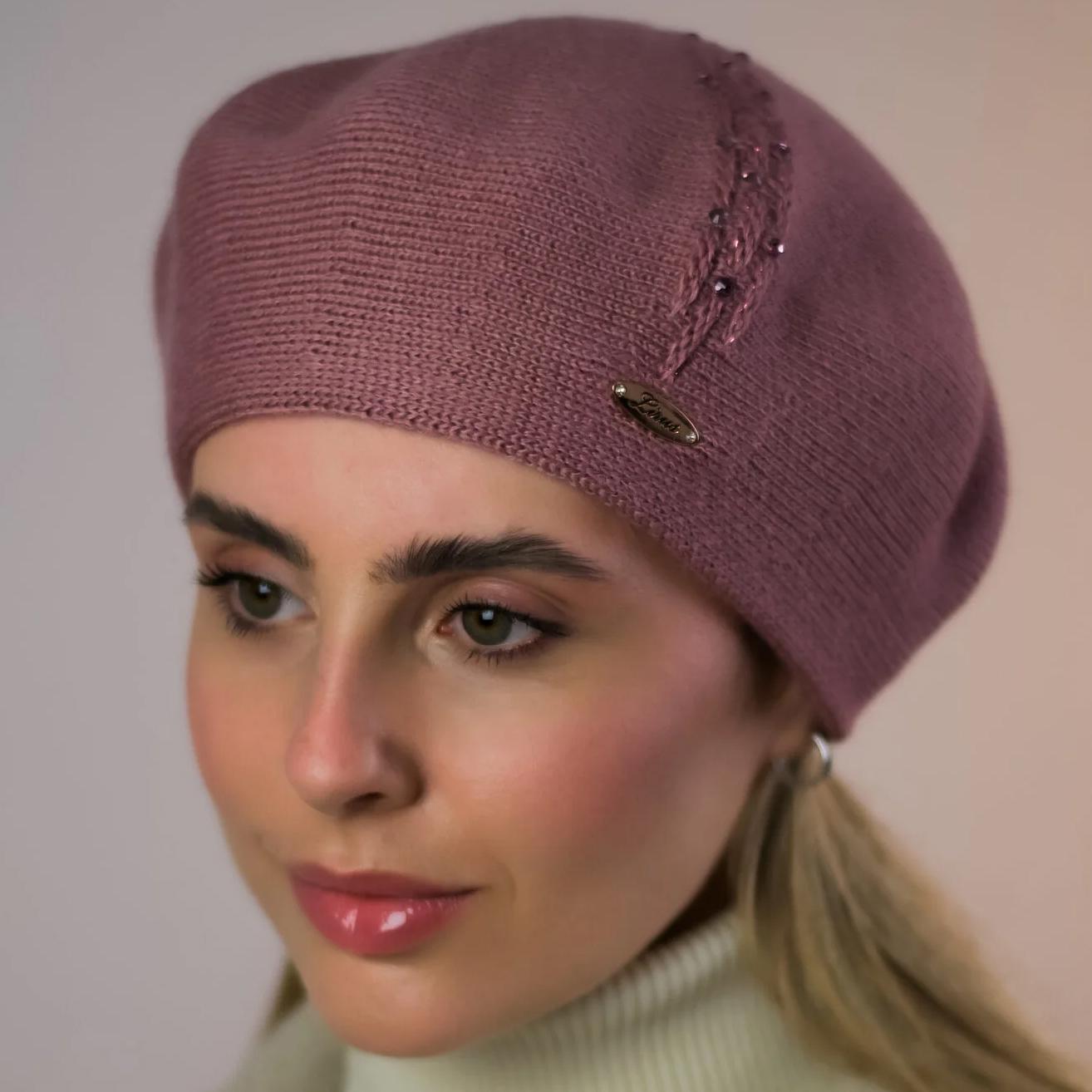 Берет женский осенний двойной Lirus Ожерелье с узором и стразами Пудровый