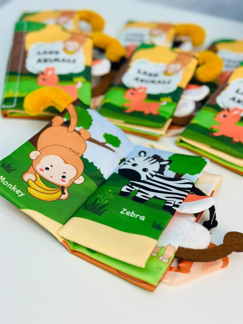 Книжка-шуршалка сенсорная/развивающая для малыша с животными и пищалкой (2760327590) - фото 7 Книжка-шуршалка сенсорная/развивающая для малыша с животными и пищалкой (2760327590) - фото 7