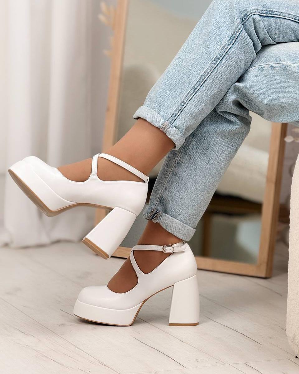 Туфлі з ремінцем Loretta на підборах та платформі р. 40 25,5 см Білий (10440-40) - фото 10 Туфлі з ремінцем Loretta на підборах та платформі р. 40 25,5 см Білий (10440-40) - фото 10