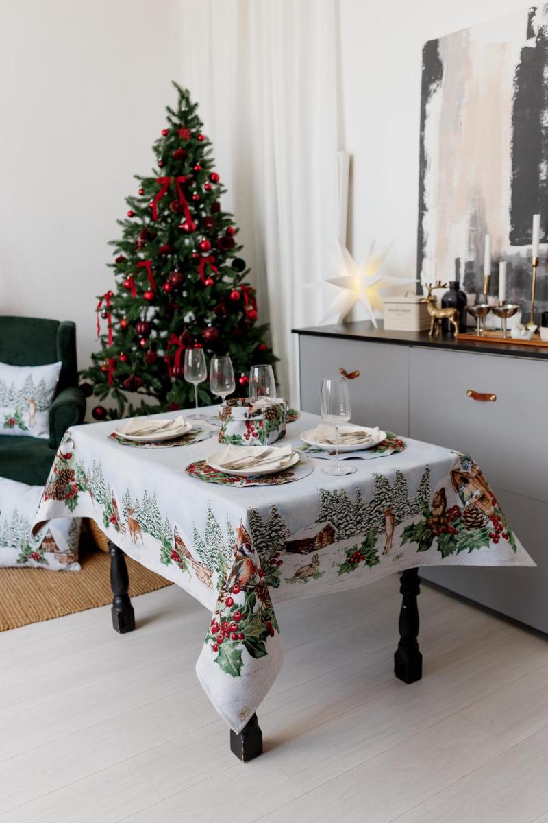 Скатертина гобеленова SQUIRREL 135х140 см (041753)