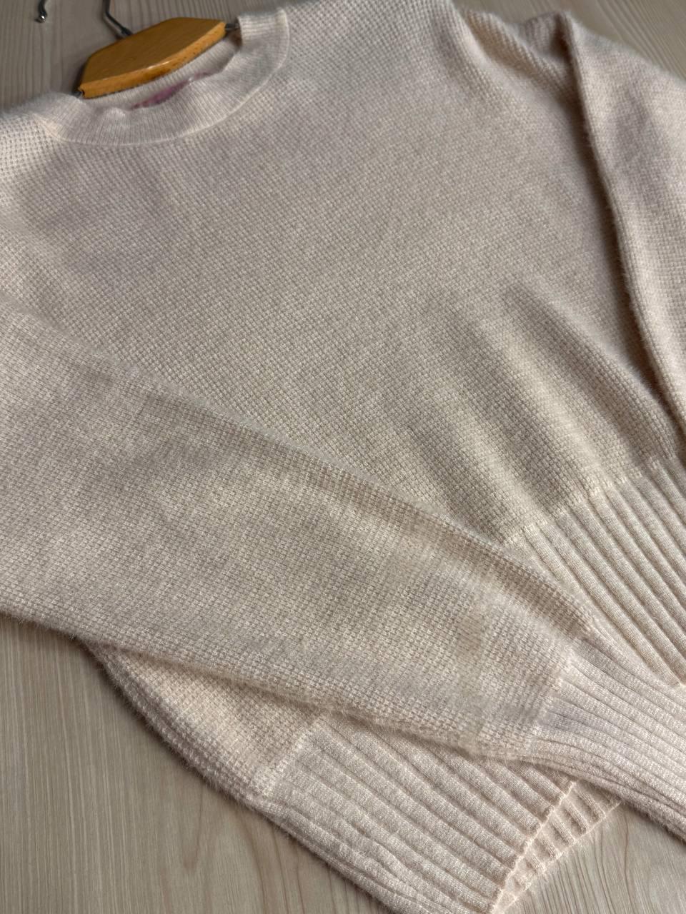 Светр жіночий Fancy Matinee 7571 вафельний з ангори оверсайз OS Бежевий (4989) - фото 9