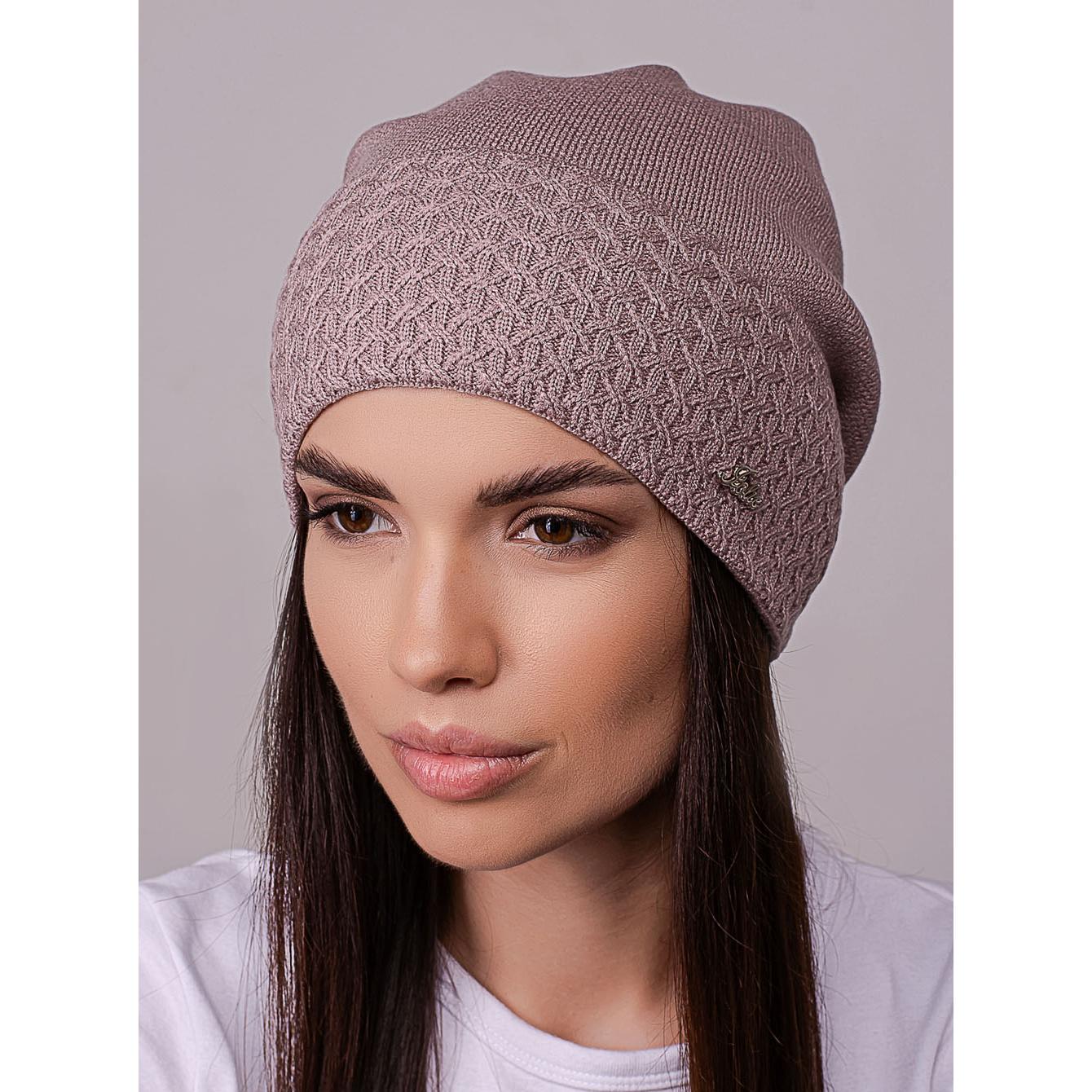 Шапка женская Leks ПОЭЗИЯ шерстяная утепленная флисом с узором на отвороте сзади сцепленная one size Темно-пудровый (258478) - фото 1
