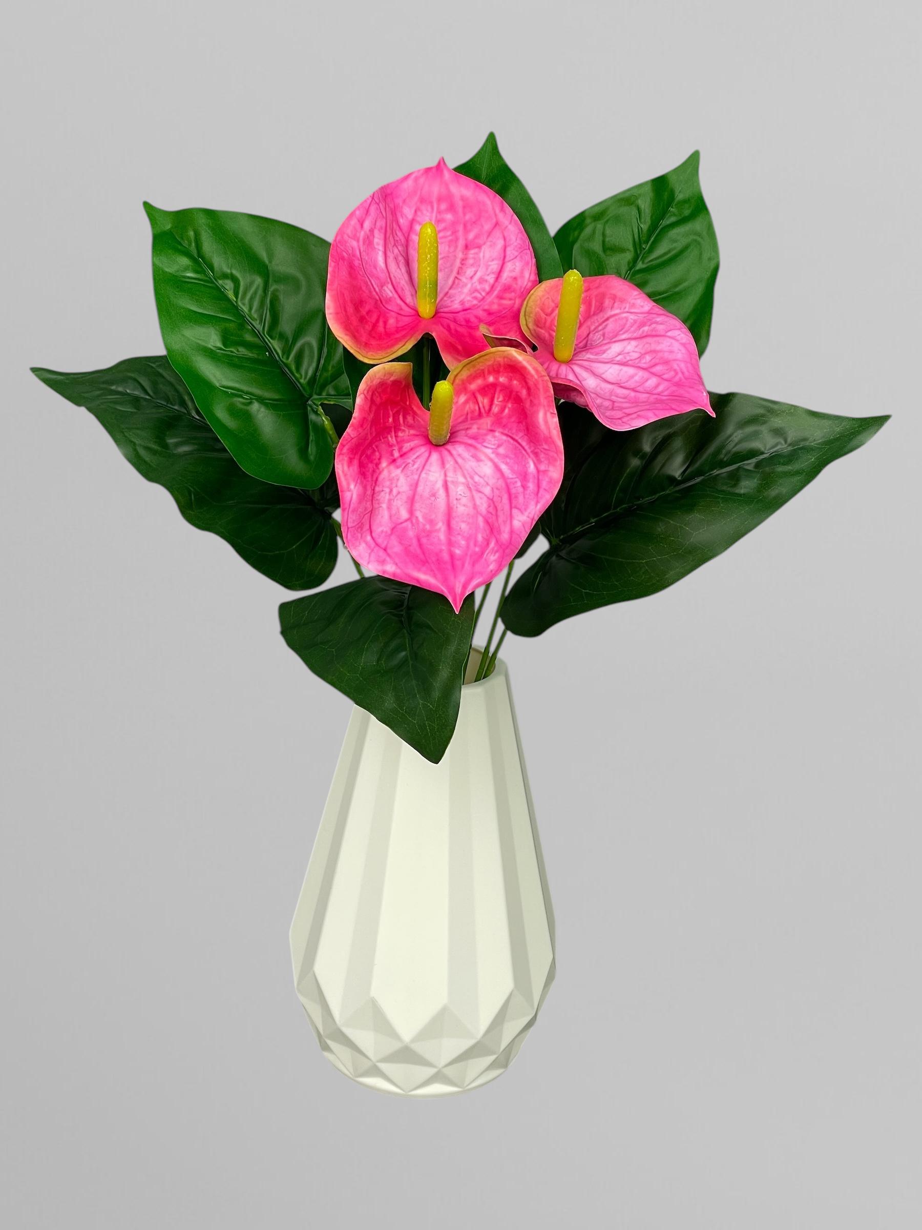 Искусственный антуриум букет 3 цветка 32 см Ярко-розовый (К13109) - фото 1 Искусственный антуриум букет 3 цветка 32 см Ярко-розовый (К13109) - фото 1