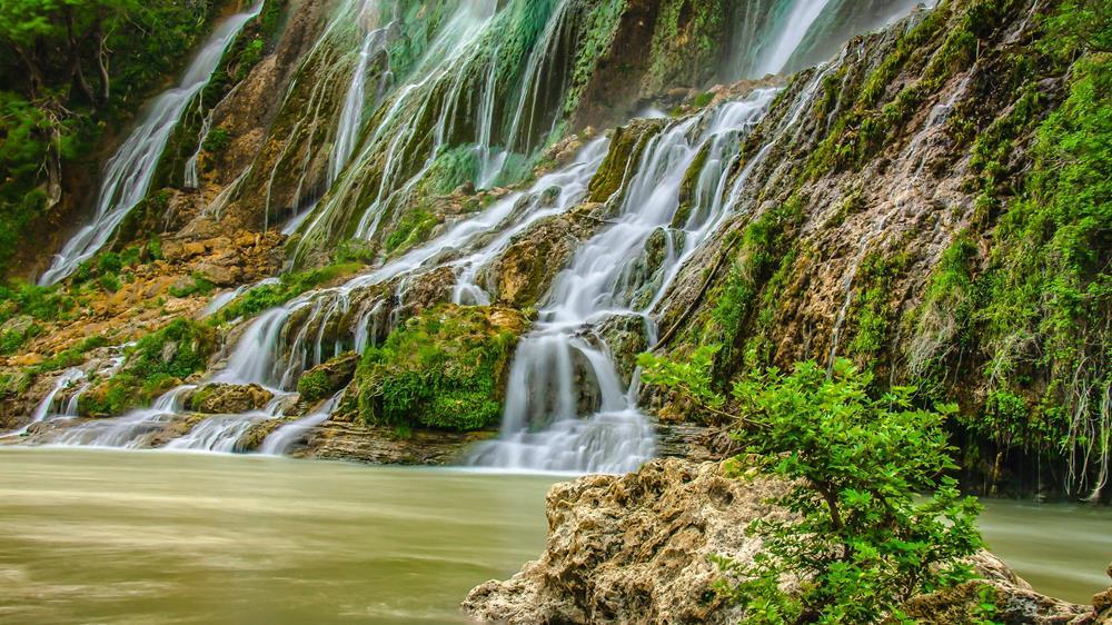 Картина на холсте Водопад 30х40 см (N575)
