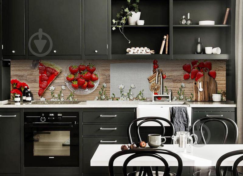 Скинали на кухню Zatarga «Клубничный пирог» 650х2500 мм виниловая 3Д наклейка кухонный фартук самоклеящаяся Z180748/1