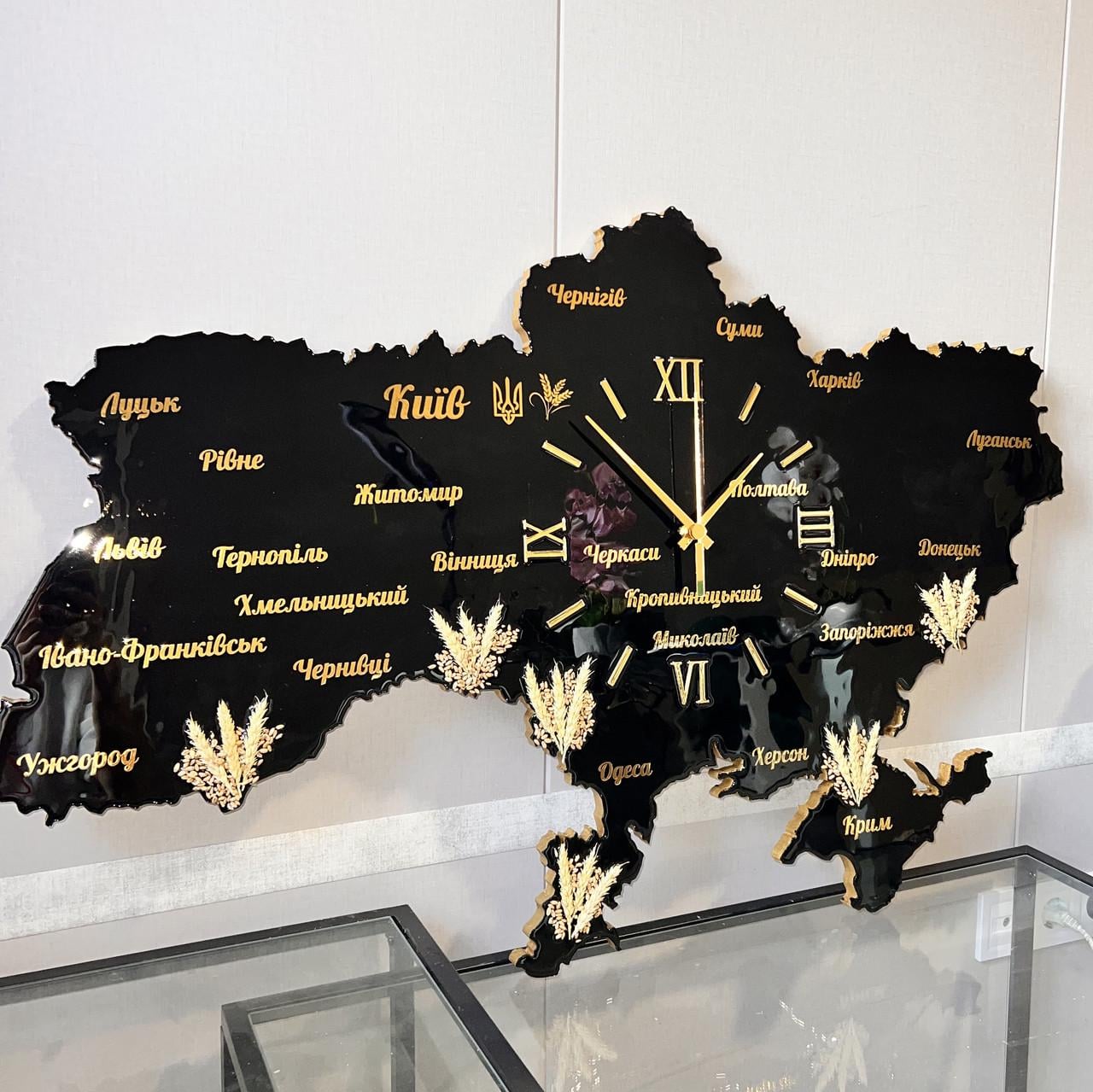 Годинник настінний з епоксидної смоли Карта України 80x55 см