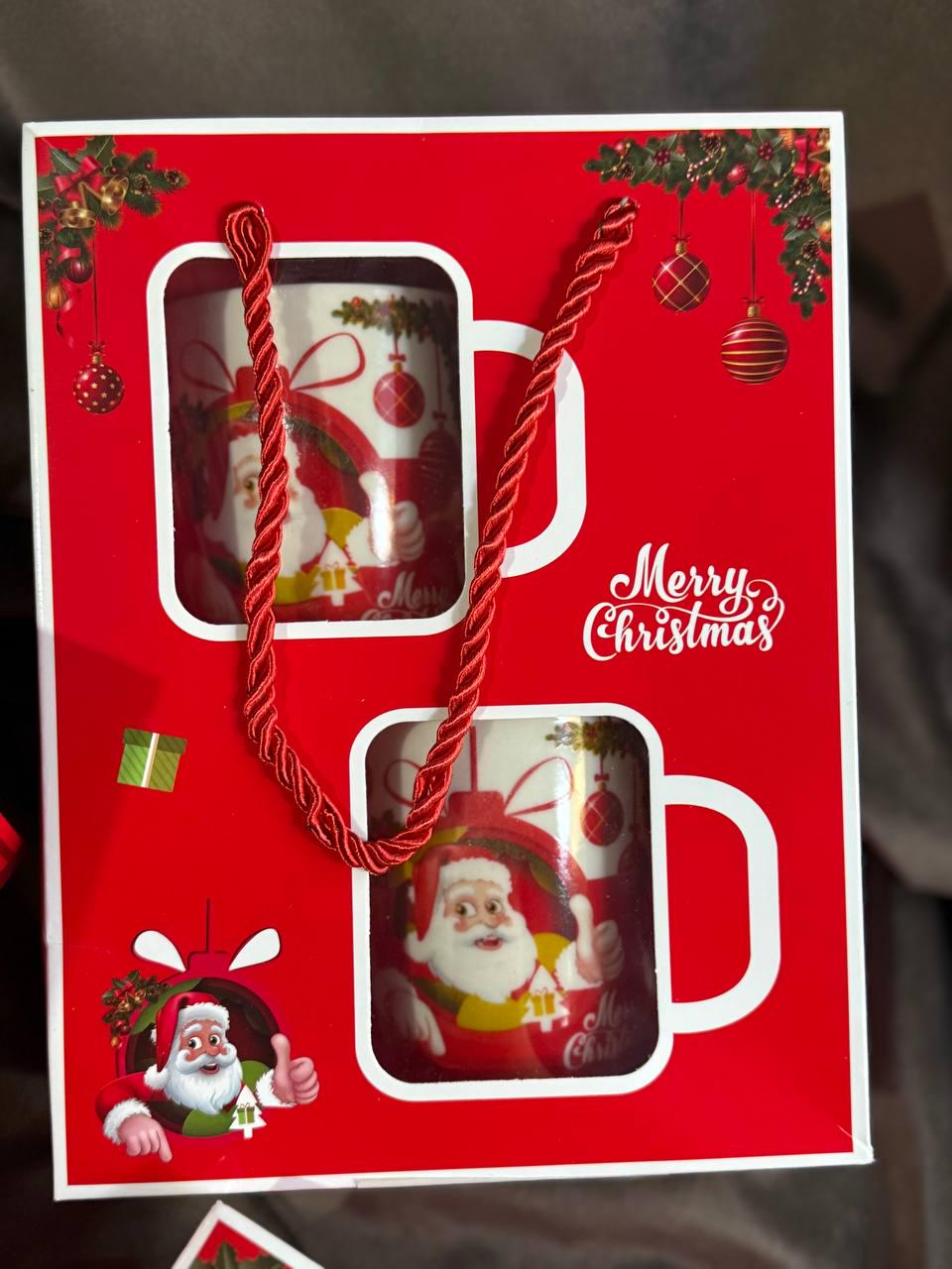 Набір чашок новорічних HOME SD4BR керамічні з ложками в подарунковій коробці 2 шт. 200 мл (SD4BR) - фото 1 Набір чашок новорічних HOME SD4BR керамічні з ложками в подарунковій коробці 2 шт. 200 мл (SD4BR) - фото 1