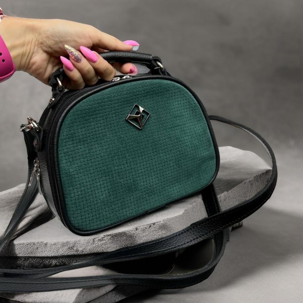 Сумка через плече жіноча сучасна міська екошкіра/натуральна замша 22х17х9 см Зелений Сумка через плече жіноча сучасна міська екошкіра/натуральна замша 22х17х9 см Зелений