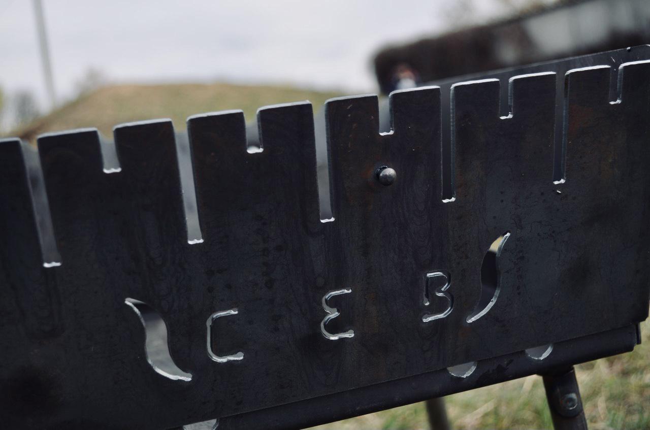 Мангал-валіза на 12 шампурів 3 мм (0009) - фото 4 Мангал-валіза на 12 шампурів 3 мм (0009) - фото 4