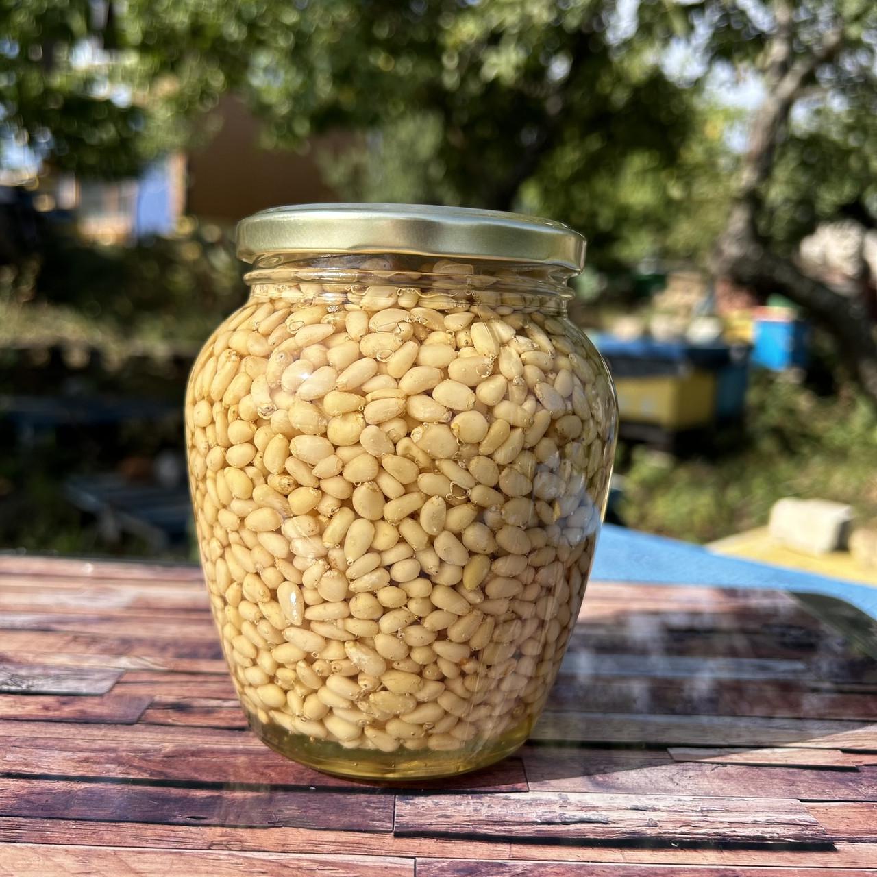 Орехи кедровые в меду акации 0,72 л 850 г (1986069086)