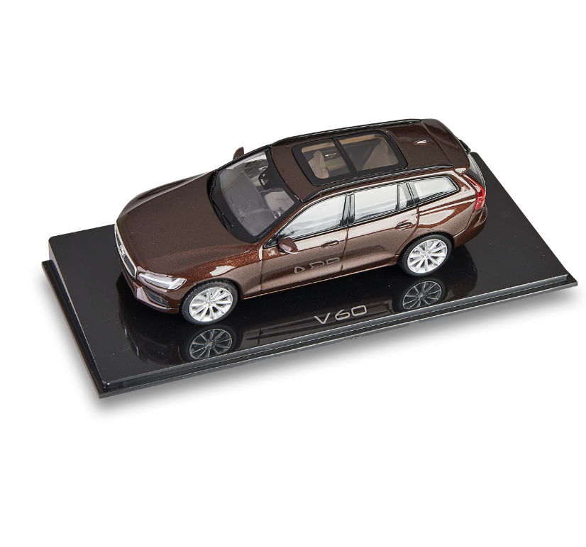 Модель автомобиля 1:43 Volvo V60 II Maple Brown (32220751) - фото 2