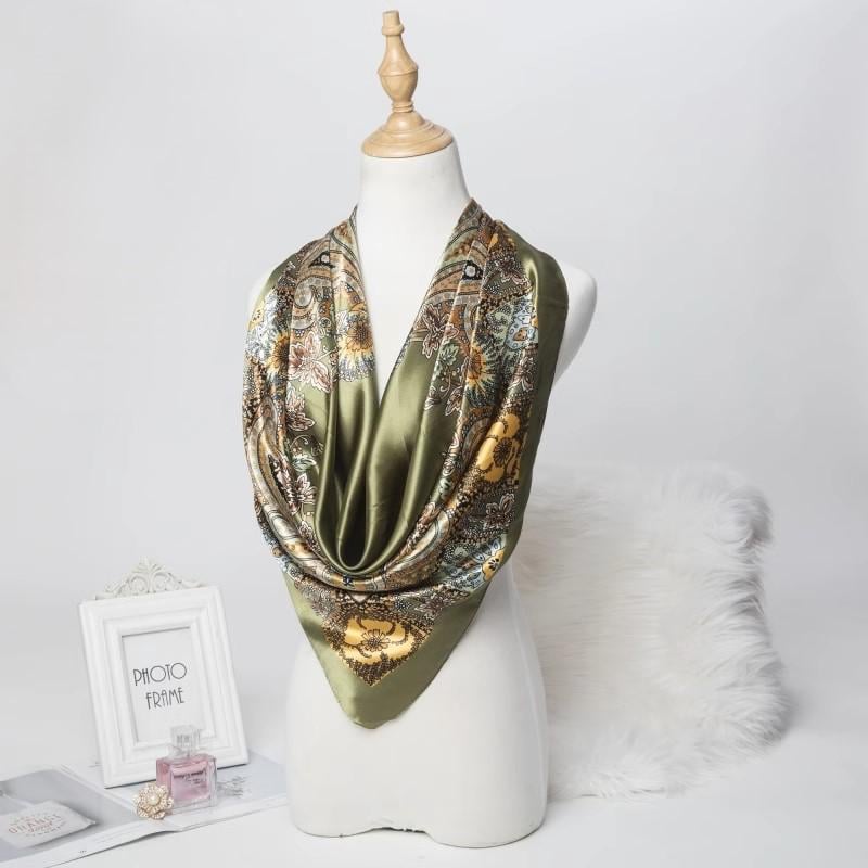 Платок шелковый Mosi Цветочная абстракция 90х90 см Оливковый - фото 3 Платок шелковый Mosi Цветочная абстракция 90х90 см Оливковый - фото 3