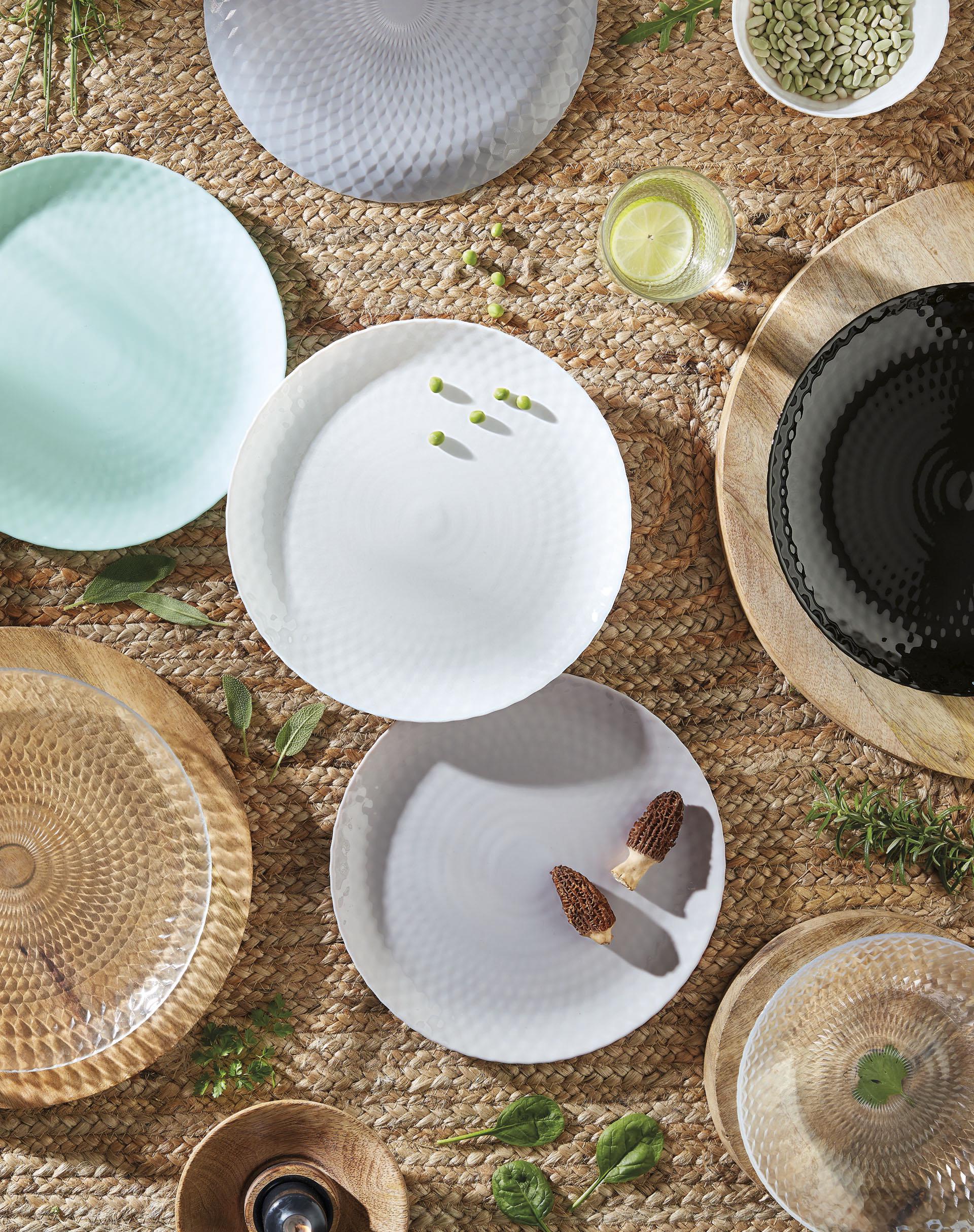 Тарелка Luminarc Pampille d 25 см White (Q4655) - фото 3 Тарелка Luminarc Pampille d 25 см White (Q4655) - фото 3