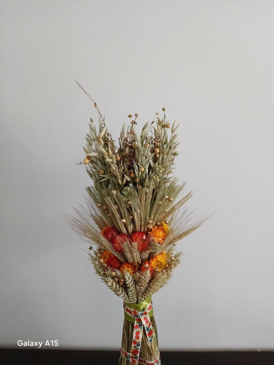 Дидух рождественский из колосья пшеницы/льна и овса на трех ножках 50-55 см с лентой вышиванкой Белый (2822836732) - фото 2