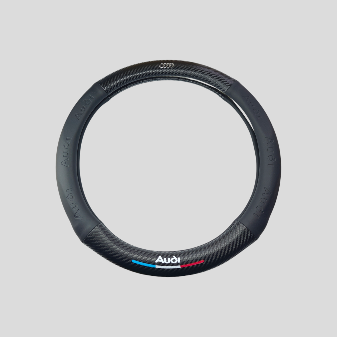 Чехол на руль для автомобиля с логотипом Audi (2404902218) Чехол на руль для автомобиля с логотипом Audi (2404902218)