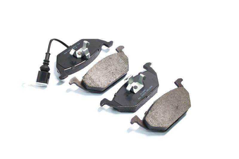 Тормозные колодки дисковые передние Skoda fabia octavia Volkswagen Caddy RIDER RD 3323 DB1386 (RD.3323.DB1386 RIDER)