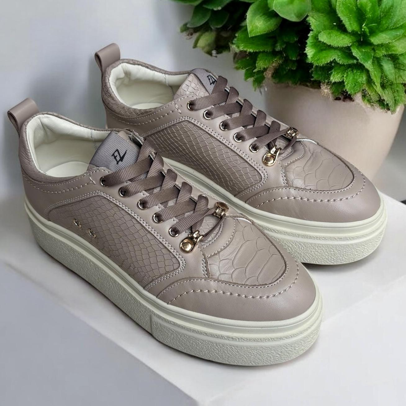 Кроссовки женские MARANDI из натуральной кожи р. 38 Капучино (Krosivky-Z-leather-kapucino) Кроссовки женские MARANDI из натуральной кожи р. 38 Капучино (Krosivky-Z-leather-kapucino)