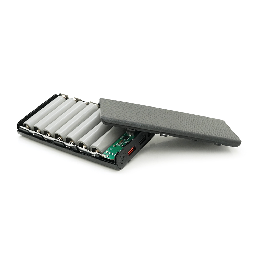 Источник бесперебойного питания USB 5V/2A DC9V/2,7A 12V/1,5A 14000 mAh 7х2000 mAh 460 г Black (YUT_V7765) - фото 3 Источник бесперебойного питания USB 5V/2A DC9V/2,7A 12V/1,5A 14000 mAh 7х2000 mAh 460 г Black (YUT_V7765) - фото 3