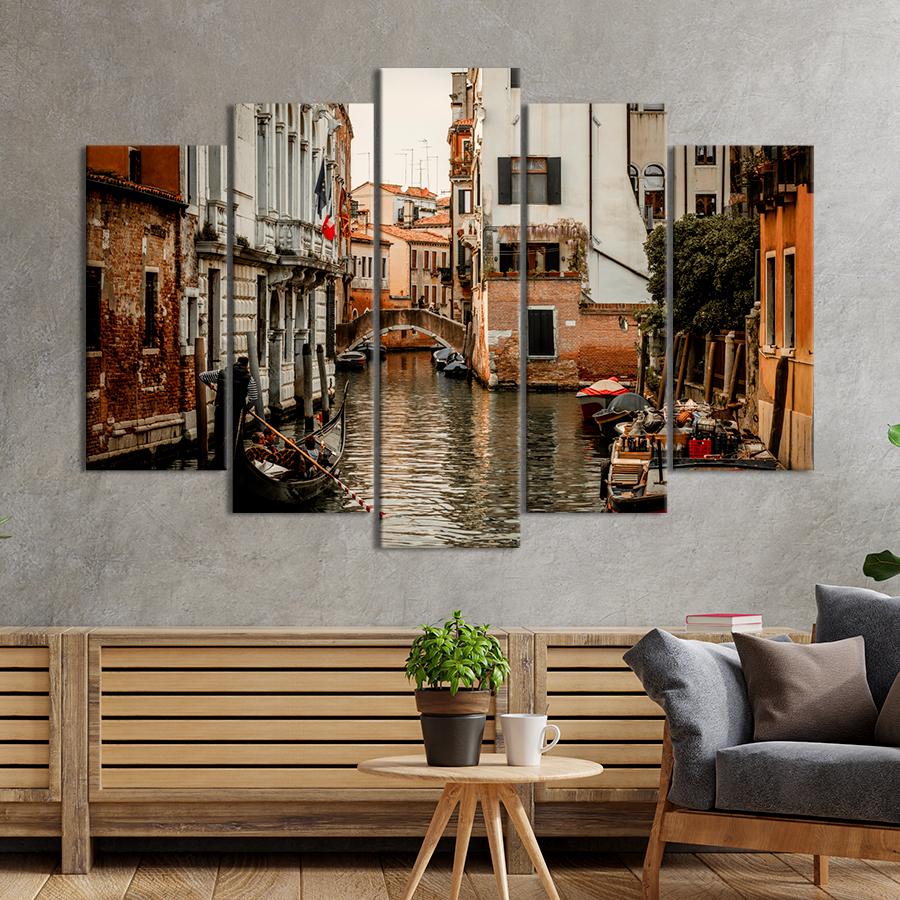 Картина город Гондола с туристами в Венеции 137x85 см (A742-5)