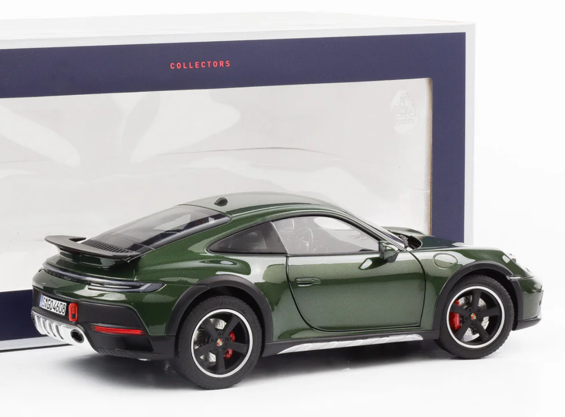 Модель автомобіля Norev 1:18 Porsche 911 992 Dakar Coupe 2023 Oakgreen Metallic (187241) - фото 3