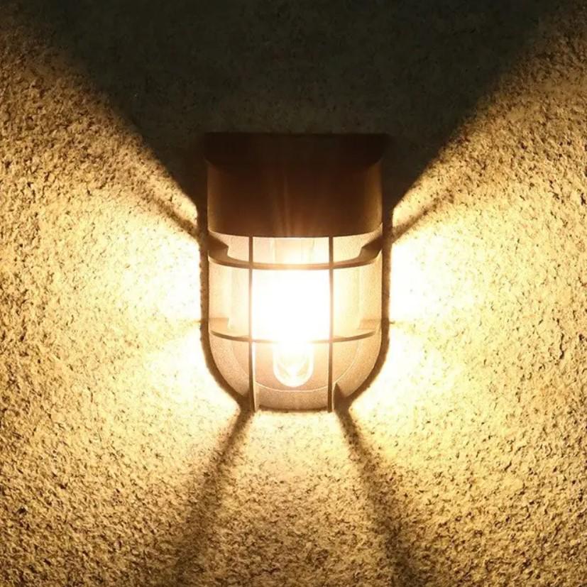 Фонарь на солнечной батарее Сталкер настенный уличный 14х9 см Теплый белый (MX-00009021) - фото 4 Фонарь на солнечной батарее Сталкер настенный уличный 14х9 см Теплый белый (MX-00009021) - фото 4