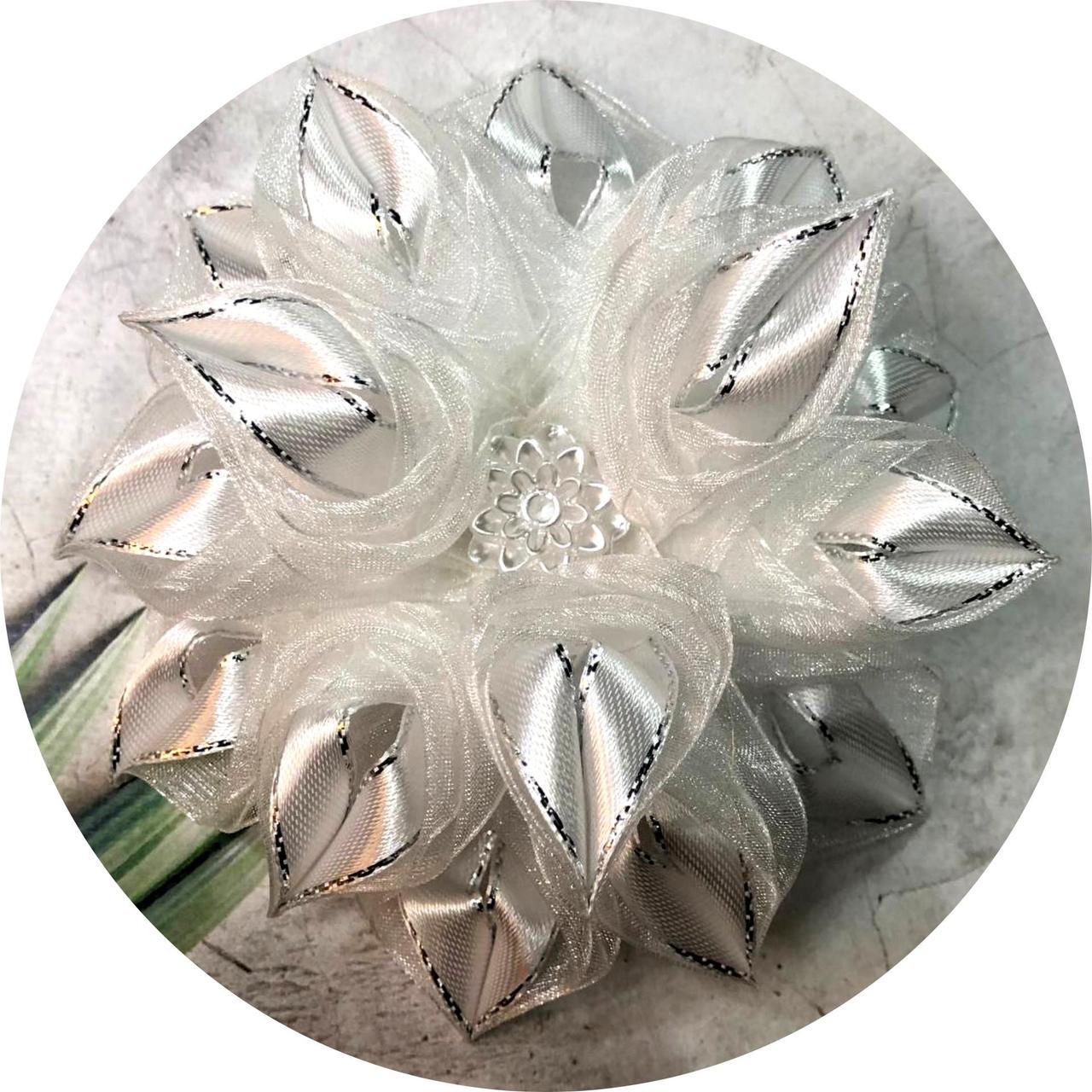 Бантик детский на резинке D12 см Белый (10073) Бантик детский на резинке D12 см Белый (10073)