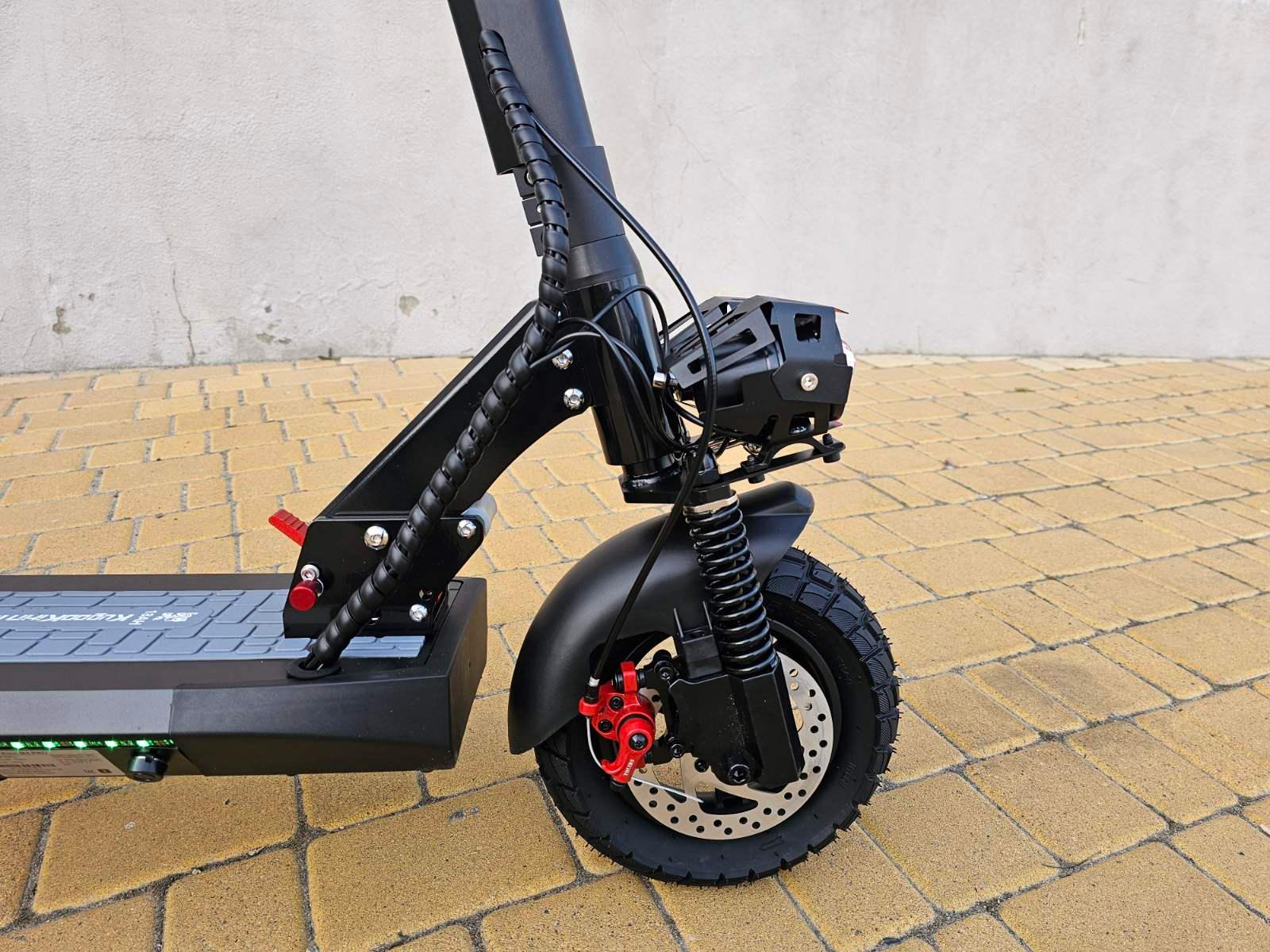 Электросамокат с сиденьем KugooKirin M4 PRO 1000 W/18 Ah 2025 +3 фары - фото 17 Электросамокат с сиденьем KugooKirin M4 PRO 1000 W/18 Ah 2025 +3 фары - фото 17