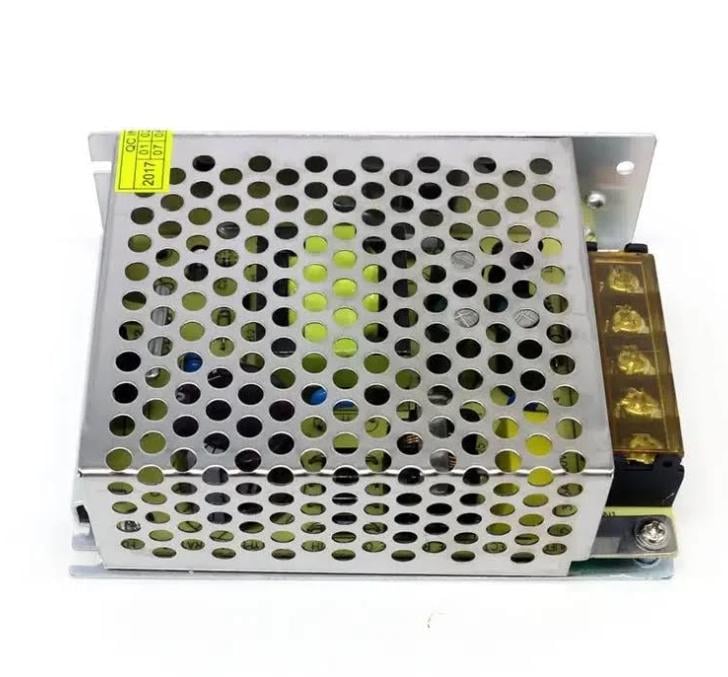 Блок питания 12 V/2 A металлический (000022299)