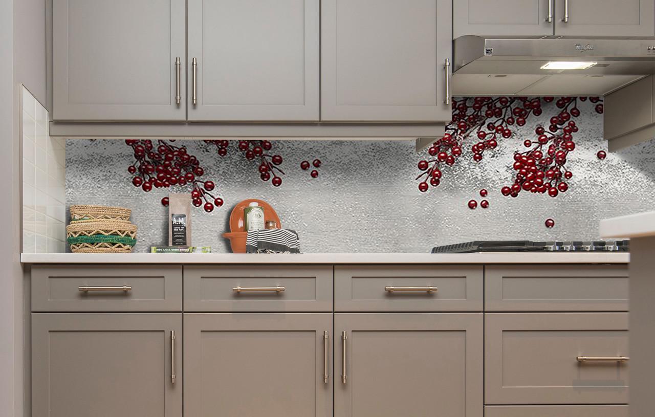 Кухонный фартук Заснеженные красные ягоды барбарис из самоклеющейся виниловой пленки 65х250 см Серый