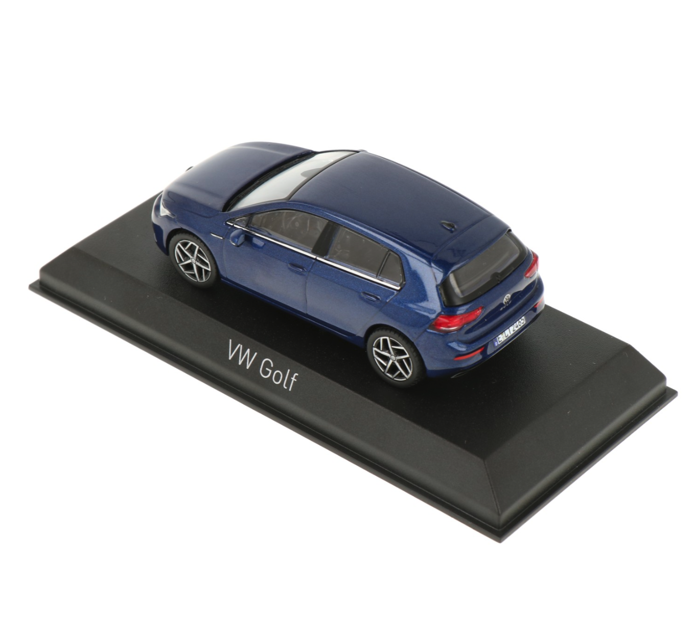 Модель автомобиля Norev 1:43 Volkswagen Golf 8 Blue Metallic (840134) - фото 3 Модель автомобиля Norev 1:43 Volkswagen Golf 8 Blue Metallic (840134) - фото 3