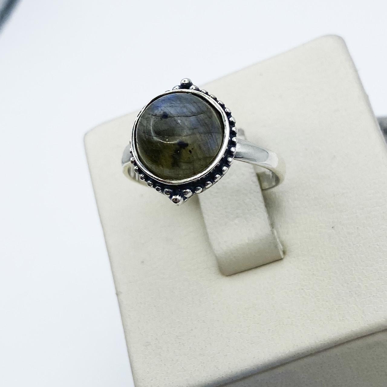 Кольцо серебряное с лабрадором р. 18,5 3,28 г (2036523533)