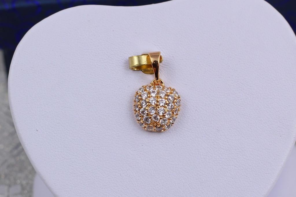 Кулон Xuping Jewelry Яблочко из мелких камней 1 см Золотистый