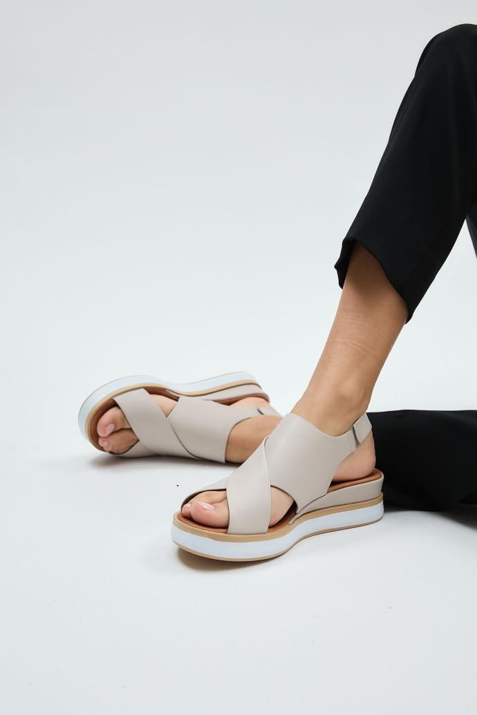 Босоніжки жіночі LONZA р. 39 Бежевий (NY 197637) - фото 2 Босоніжки жіночі LONZA р. 39 Бежевий (NY 197637) - фото 2