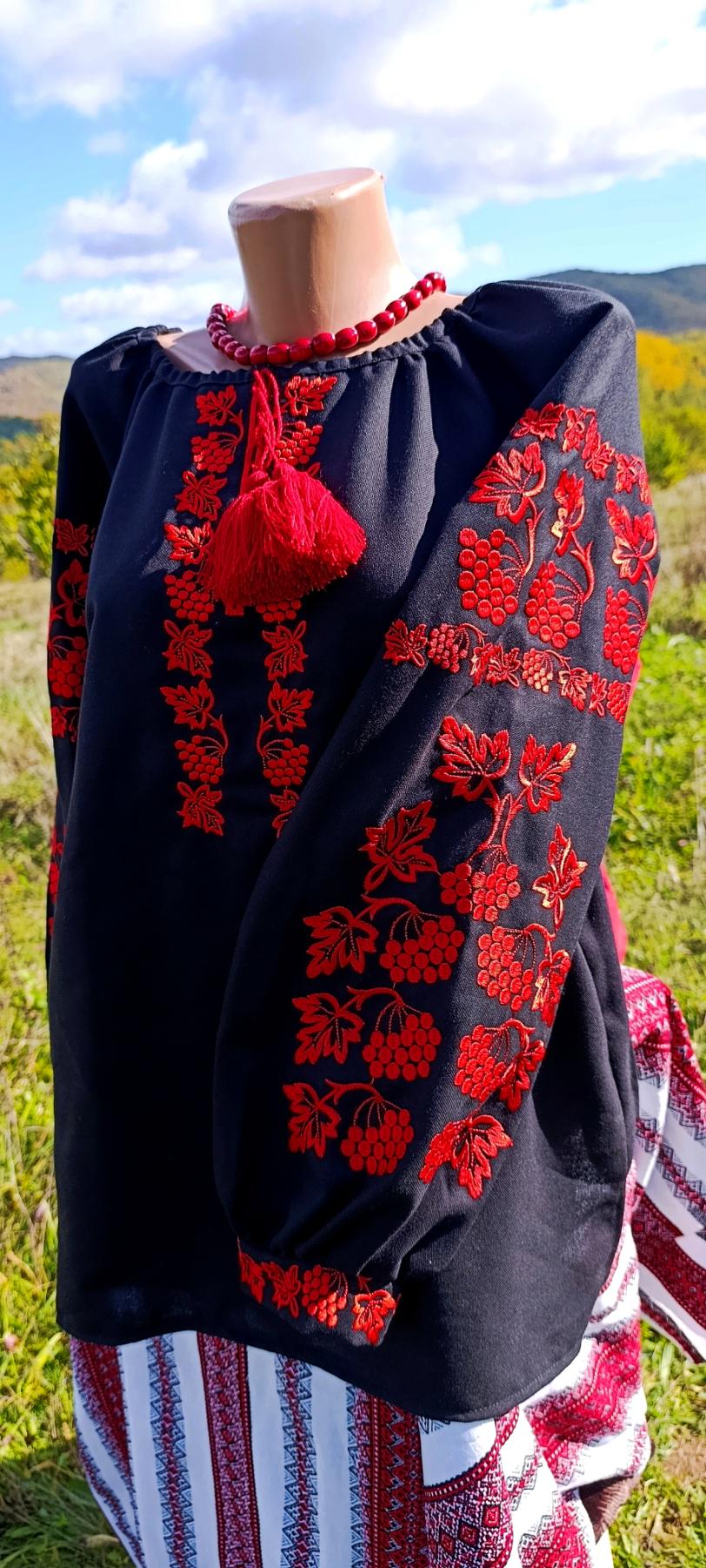 Вишиванка жіноча Червоний Калина на натуральному домотканому полотн р. 42 Чорний (901650123) - фото 3 Вишиванка жіноча Червоний Калина на натуральному домотканому полотн р. 42 Чорний (901650123) - фото 3