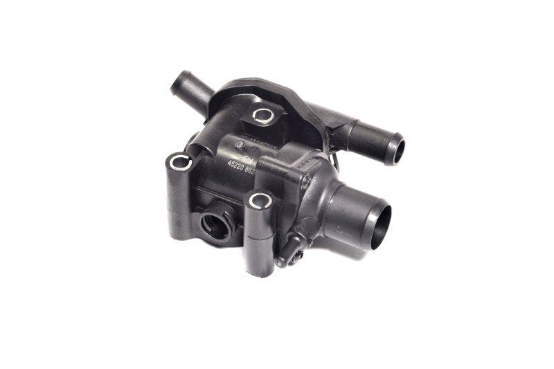 Фланец c термостатом Ford Focus 99 1998 2007 (45220)